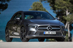 Mercedes-Benz Clase A  A 180 d Progressive Turismo Gris monta&ntilde;a metalizado Exterior Frontal-Lateral 5 puertas