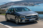 Mercedes-Benz Clase A  A 180 d Progressive Turismo Gris monta&ntilde;a metalizado Exterior Frontal-Lateral 5 puertas