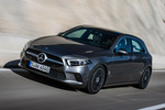 Mercedes-Benz Clase A A 200 Progressive Turismo Gris monta&ntilde;a metalizado Exterior Frontal-Lateral 5 puertas