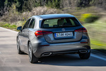 Mercedes-Benz Clase A A 200 Progressive Turismo Gris monta&ntilde;a metalizado Exterior Posterior-Lateral 5 puertas