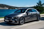 Mercedes-Benz Clase A A 200 Progressive Turismo Gris monta&ntilde;a metalizado Exterior Lateral-Frontal 5 puertas