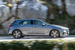 Mercedes-Benz Clase A A 200 Progressive Turismo Gris monta&ntilde;a metalizado Exterior Lateral 5 puertas