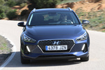 Hyundai i30 CW 1.6 CRDi 100 kW (136 CV) 7DCT CW Style Lux Turismo familiar Stargazing Blue Exterior Frontal 5 puertas