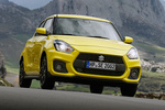 Suzuki Swift 1.4 BOOSTERJET Sport Turismo Champion Yellow Exterior Frontal-Lateral 5 puertas