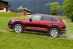 Volkswagen Touareg 3.0 V6 TDI Atmosphere Todo terreno Rojo Malbec Metalizado Exterior Lateral 5 puertas