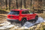Jeep Cherokee Gama Cherokee Trailhawk 2019 Gama Cherokee Trailhawk 2019 Todo terreno Exterior Lateral-Posterior 5 puertas