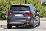 KIA Sorento 2.2 CRDi 8AT AWD GT Line Todo terreno Platinum Graphite Exterior Trasera 5 puertas