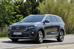 KIA Sorento 2.2 CRDi 8AT AWD GT Line Todo terreno Platinum Graphite Exterior Frontal-Lateral 5 puertas