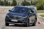 KIA Sorento 2.2 CRDi 8AT AWD GT Line Todo terreno Platinum Graphite Exterior Frontal-Lateral 5 puertas