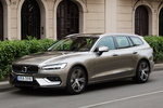 Volvo V60 T6 AWD Inscription Turismo familiar Pebble Grey Exterior Frontal-Lateral 5 puertas