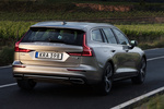 Volvo V60 T6 AWD Inscription Turismo familiar Pebble Grey Exterior Posterior-Lateral 5 puertas