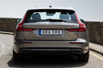 Volvo V60 T6 AWD Inscription Turismo familiar Pebble Grey Exterior Posterior 5 puertas