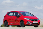 Honda Jazz 1.5 i-VTEC 130 CV Dynamic Turismo Rojo Mil&aacute;n S&oacute;lido Exterior Lateral-Frontal 5 puertas