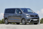 Toyota Proace 2.0 D 130 kW (180 CV) Aut. Verso Family Medio High 8 plazas Veh&iacute;culo comercial Dark Falcon Exterior Frontal-Lateral 5 puertas
