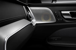 Volvo S60 T6 R Design Turismo Interior Detalle 4 puertas