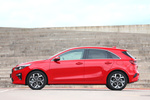 KIA ceed 1.4 T-GDi 103 kW (140 CV) 7DCT Gama Ceed Turismo Track Red Exterior Lateral 5 puertas