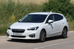 Subaru Impreza 1.6i Lineartronic Executive Turismo Crystal White Pearl Exterior Frontal-Lateral 5 puertas