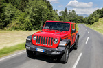 Jeep Wrangler 2.2 CRD 147 kW (200 CV) Rubicon Todo terreno Rojo Firecracker Exterior Frontal-Lateral 5 puertas
