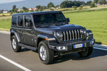 Jeep Wrangler 2.2 CRD 147 kW (200 CV) Sahara Todo terreno Gris granito Exterior Frontal-Lateral 5 puertas