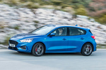 Ford Focus 5p 1.5 EcoBoost 135 kW (182 CV) 5p ST Line Turismo Exterior Frontal-Lateral 5 puertas
