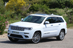Jeep Grand Cherokee 3.0 V6 Diesel 184 kW (250 CV) Summit Todo terreno Blanco Brillante Exterior Frontal-Lateral 5 puertas