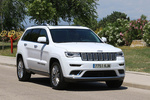 Jeep Grand Cherokee 3.0 V6 Diesel 184 kW (250 CV) Summit Todo terreno Blanco Brillante Exterior Lateral-Frontal 5 puertas