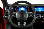 Mercedes-Benz Clase A A 200 7G-DCT AMG Line Turismo Interior Volante 5 puertas