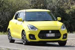 Suzuki Swift 1.4 BOOSTERJET Sport Turismo Champion Yellow Exterior Frontal-Lateral 5 puertas