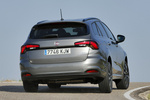 Fiat Tipo 1.4 GLP 88 kW (120 CV) Lounge Plus Turismo familiar Gris Colosseo Exterior Trasera 5 puertas