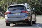 Fiat Tipo 1.4 GLP 88 kW (120 CV) Lounge Plus Turismo familiar Gris Colosseo Exterior Posterior-Lateral 5 puertas