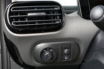 Citroën C4 Cactus  PureTech 130 S&S Shine (Ambiente Wild Grey) Turismo Interior Mandos salpicadero 5 puertas
