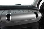 Citroën C4 Cactus  PureTech 130 S&S Shine (Ambiente Wild Grey) Turismo Interior Guantera y receptáculo 5 puertas
