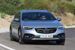 Opel Insignia 2.0 CDTi BiTurbo Start & Stop 154 kW (210 CV) 4x4 AT8 Country Tourer Turismo familiar Plata Magnetic Exterior Lateral-Frontal 5 puertas