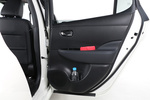 Nissan LEAF 40 kWh Tekna Turismo Interior Puerta 5 puertas