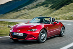Mazda MX-5 2.0 SKYACTIV-G 184 CV Soft Top Descapotable Soul Red Crystal Exterior Frontal-Lateral 2 puertas