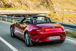 Mazda MX-5 2.0 SKYACTIV-G 184 CV Soft Top Descapotable Soul Red Crystal Exterior Lateral-Posterior 2 puertas