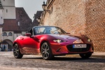Mazda MX-5 2.0 SKYACTIV-G 184 CV Soft Top Descapotable Soul Red Crystal Exterior Lateral-Frontal 2 puertas