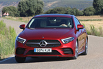 Mercedes-Benz CLS 350 d 4MATIC AMG Line exterior Turismo Designo rojo jacinto Exterior Frontal-Lateral 4 puertas