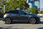 Mazda CX-3 2.0 SKYACTIV-G 110 kW (150 CV) AWD Zenith Todo terreno Machine Grey Exterior Lateral 5 puertas