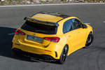 Mercedes-Benz Clase A AMG 35 4MATIC AMG 35 4MATIC Paquete aerodin&aacute;mico AMG Turismo Sun Yellow Exterior Cenital-Posterior-Lateral 5 puertas