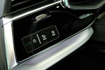 Audi Q8 Gama Audi Q8 Paquete deportivo S line Todo terreno Interior Mandos de luces 5 puertas