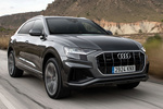 Audi Q8 50 TDI quattro tiptronic 210 kW (286 CV) Paquete deportivo S line Todo terreno Gris Daytona efecto perla Exterior Lateral-Frontal 5 puertas