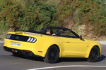 Ford Mustang Convertible 5.0 Ti-VCT V8 331 kW (450 CV) Aut. Convertible GT Descapotable Amarillo Sport Especial Exterior Posterior-Lateral 2 puertas