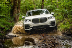 BMW X5 xDrive40i xLine Todo terreno Mineralweiss metalizado Exterior Frontal 5 puertas