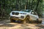 BMW X5 xDrive40i xLine Todo terreno Mineralweiss metalizado Exterior Frontal-Lateral 5 puertas