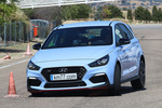 Hyundai i30 2.0 T-GDi 202 kW (275 CV) N Performance Turismo Performance Blue Exterior Frontal-Lateral 5 puertas