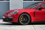 Porsche Panamera GTS GTS Turismo Rojo GTS Exterior Llanta 5 puertas