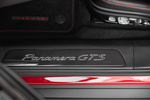 Porsche Panamera GTS GTS Turismo Interior Detalle 5 puertas