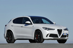 Alfa Romeo Stelvio Quadrifoglio Quadrifoglio Todo terreno Bianco Trofeo Exterior Frontal-Lateral 5 puertas