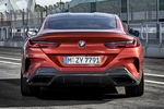 BMW Serie 8 M850i xDrive con paquete carbono M850i Coup&eacute; con paquete carbono Coup&eacute; Sunset Orange Exterior Posterior 2 puertas